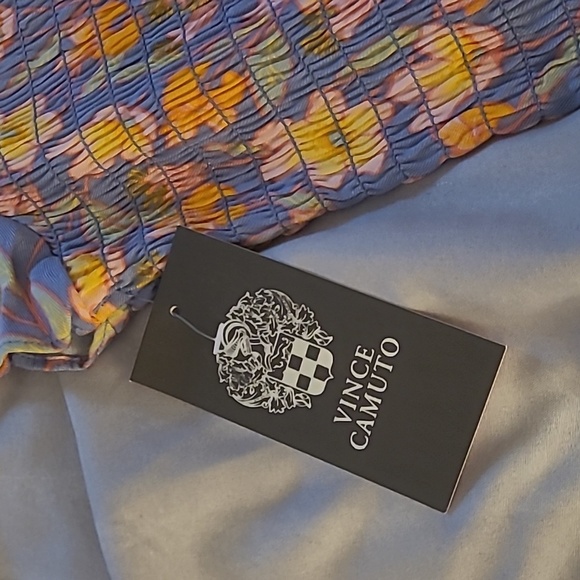 Girl Vince Camuto 2 piece Set, Floral Blue/Pink. Size variety - Picture 4 of 4